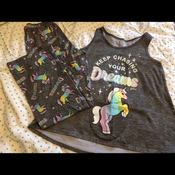 Pijamas - Picture 2 of 3